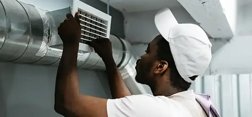 Our Licensed And Insured Cleaners in Simi Valley, CA